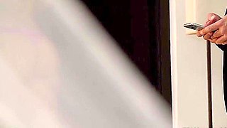 Blonde Meets Her Lover With Passionate Oral