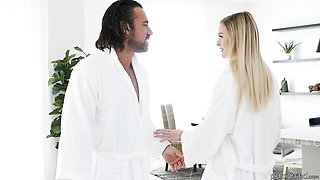 Heavenly Amber Moore at natural tits dirt