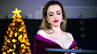 Hot brunette amateur MILF rides hubbys cock