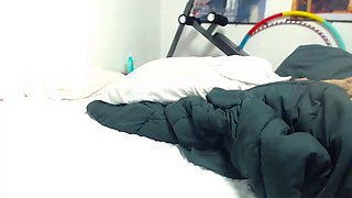Young amateur teen in solo masturbation getting kinky