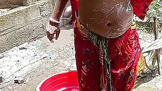 new video yours bhabhi I took a video while taking a bath