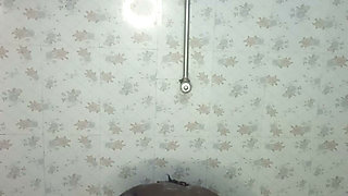 Bath Time with Dwuxxx