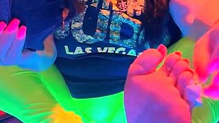 Close up masturbation with big cumshot