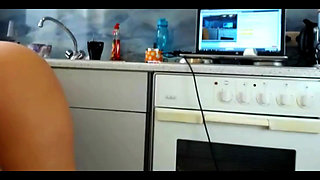 Amateur Sexydea Playing on Live Webcam