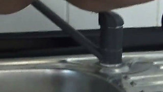 Nasty Washbasin Pissing!