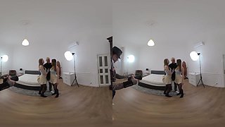 Perfect Body College Cuties First Threesome - PornoDanVR