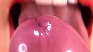 Delicious Kitty Blowjob