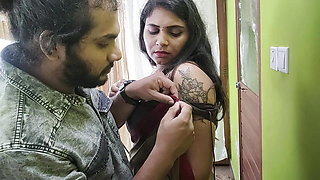 Vaishnavy Saree removal and bra show with boobs kiss and press by Sharun Raj, Mallu hot couple saree removal and boobs kiss,