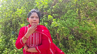Beautiful Bengali Girl Boobs Show in Outdoor with Her Boyfriend