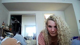 home made amateur blonde Masturbating