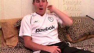 Kiefer Foxx Jerks Off With Dildo