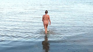 Curvy Young MILF Skinny Dipping in October