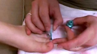 Horny amateur girls with a foot fetish play along