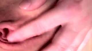 Viktoria's Feuchte Muschi - Blonde Coed Massage Orgasm