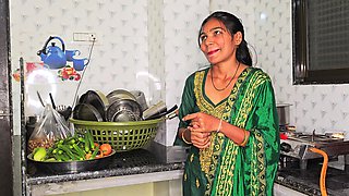 Mujhe Paise Lekar Chudna Pada Hindi Audio Sex
