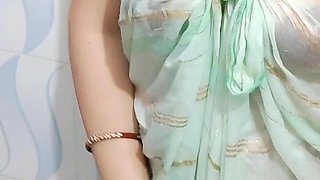 Bhabhi in Wet Towel Looking Sexy