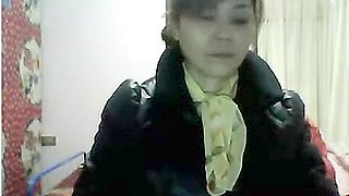 Chinese granny can`t live without to play