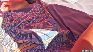 Brunette Beach Ass Licking Turns Into Cunnilingus