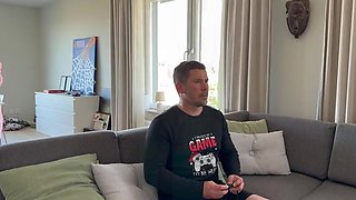 Brilliant Wifey: I Get to Bang Her Booty if I Win Against Her Toying Vid Games