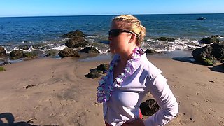 Blonde tour guide blows tourist on the beach then fucks