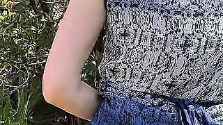 I Smoke and Walk Around in Public Without Panties and Show My Pussy.