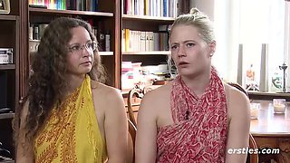 German Amateur Lesbian Tantra Massage with Foot Fetish and Clit Rubbing