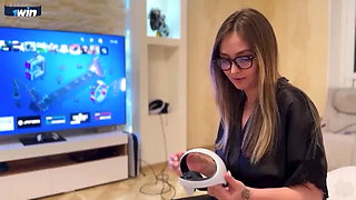 Tricky Stepson Fucks His Naive Stepmom while She is in Virtual Reality