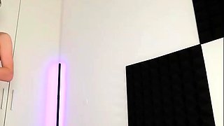 Solo webcam tranny masturbation