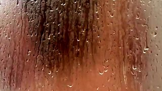 Big boob brunette masturbates on webcam