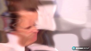 Hot wife Laura Layne eats cum