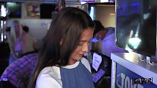 Smashing A Torrid Chick In A Game Bedroom - Veronica Church