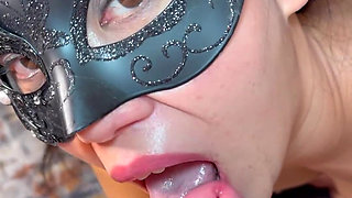 Cumshot in Mouth