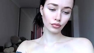 Hot amateur webcam teen masturbates for their fans