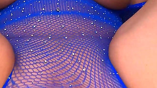 Hot MILF Gets a Taste of a Guy with a Big Cock