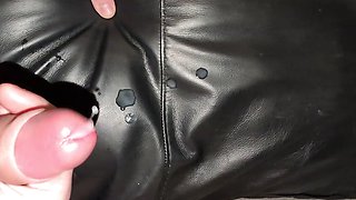 Spreading of my sperm all over my black leather cushion