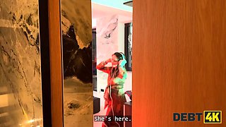 Debt4k. hot porno in a fortune-telling parlour: she managed to give an amazing fellatio