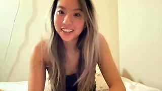 Beauty small tit amateur teen masturbating her shaved pussy