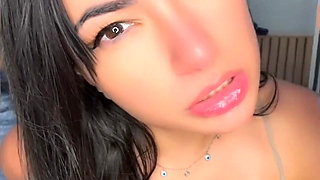 Just Love to Give a Blowjob