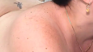 Amanda Thickk Gets Pounded in the Pool