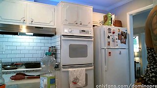 Straight amateurs wank and toy ass play