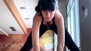 Hot amateur teen butt plug solo play