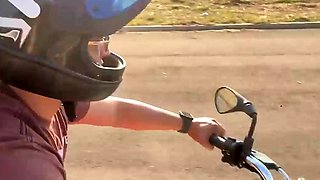 Naughty married chick meets gym mate, ravages in