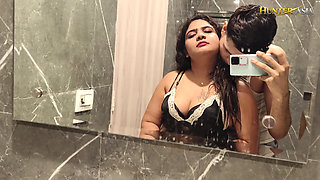 From Bathroom Romance to Bed Sex with Indian MILF