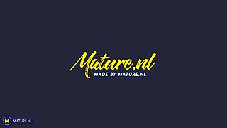 Masturbating British Blonde Gilf Wendy Leigh With Her Big Tits Loves To Play With Her Shaved Pussy