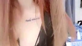 網紅女神 【小江流影】 暴力自慰 ，性感黑絲