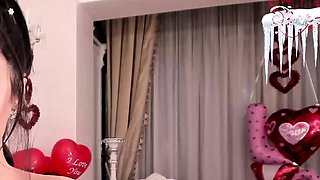 Leann amateur beautiful brunette with big boobs