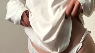 Cute amateur brunette naughty in solo jerking show on camera