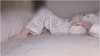 Japanese　 20 Years Old Fair-skinned Shaved Beauty　 Masturbation