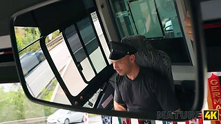 Mature4k. i'm so raw and want to suck your knob in the bus