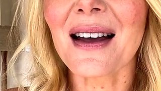 home made amateur blonde Masturbating